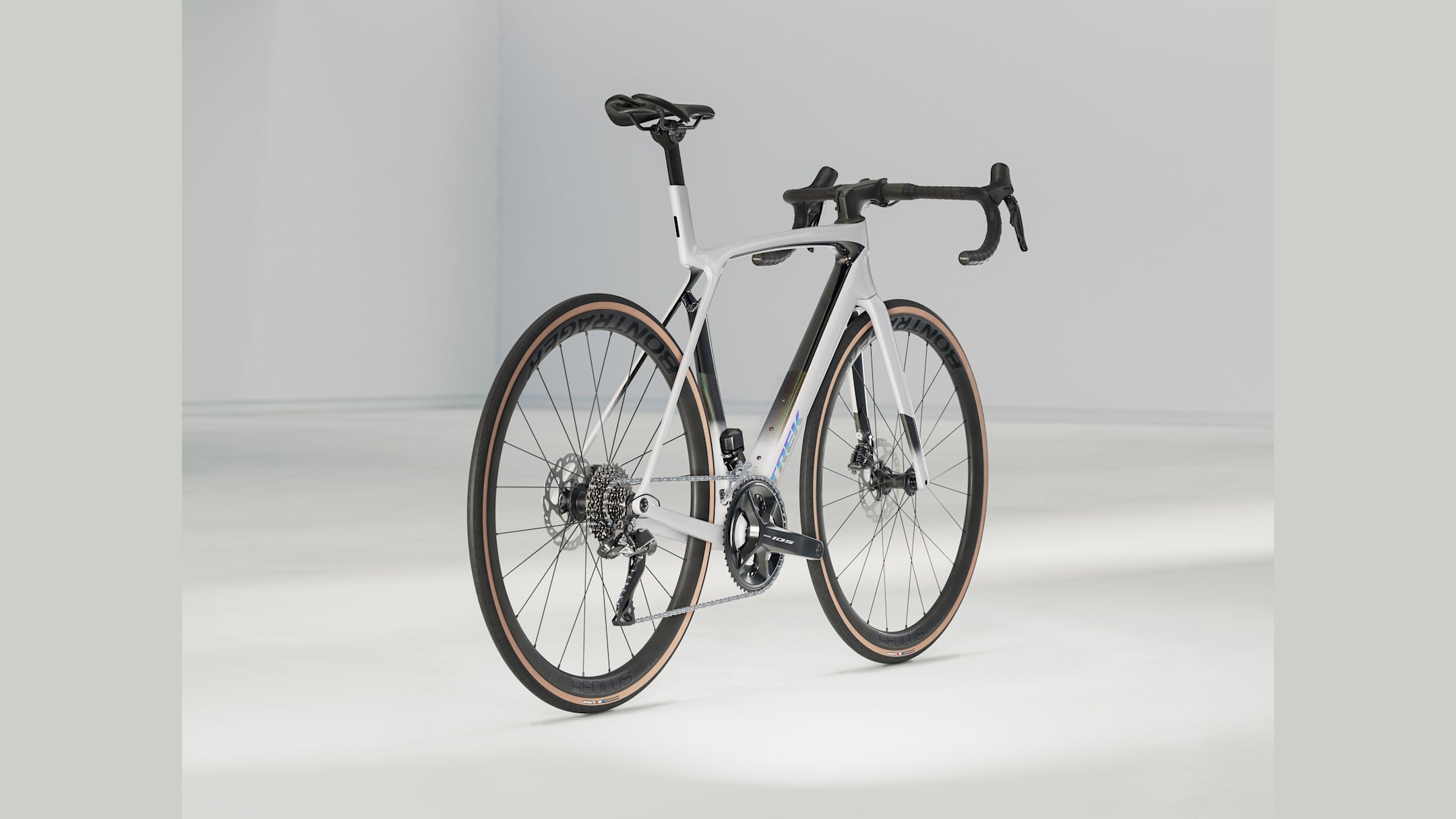 TREK Madone SL 6 Era White